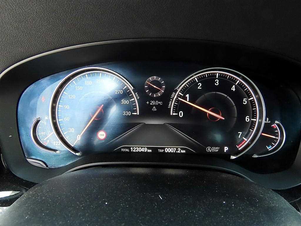 BMW 5 Series - Vista 11
