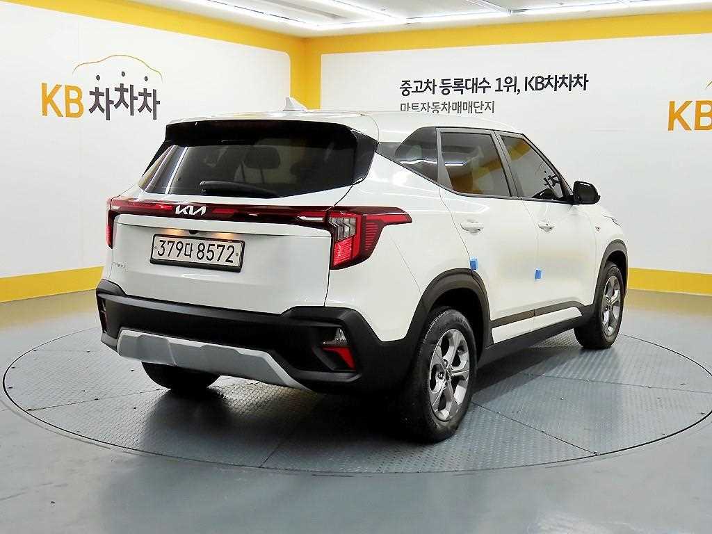 KIA Seltos - Vista 6