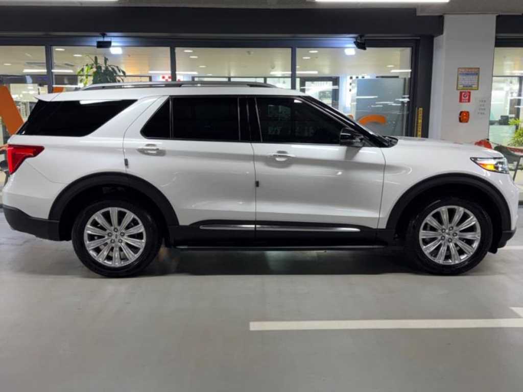 Ford Explorer - Vista 3