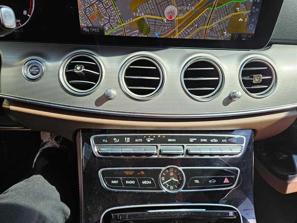 Mercedes Benz E class 2020 Negro - Importación desde Corea - HF Imports Iquique - Foto 16
