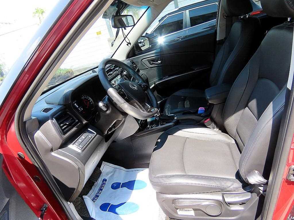 Ssangyong Tivoli - Vista 7