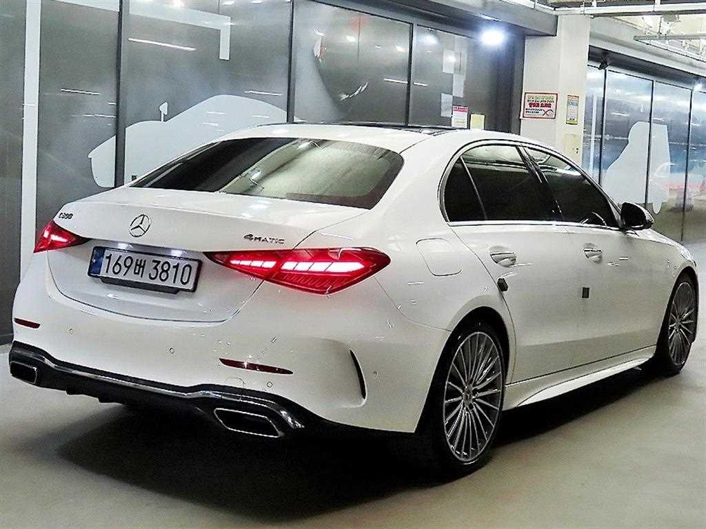 Mercedes Benz C Class - Vista 6