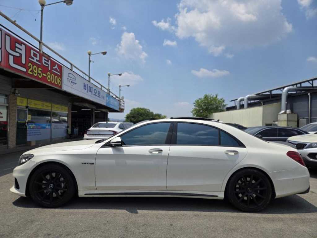 Mercedes Benz S Class - Vista 3