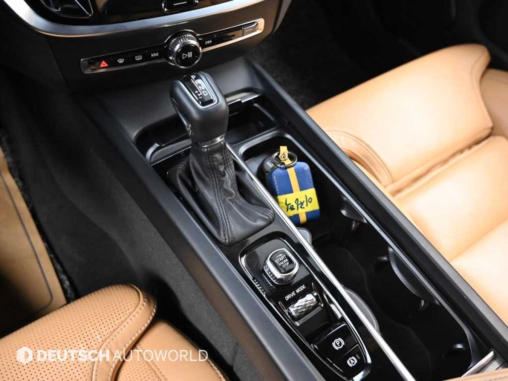 Volvo S90 - Vista 11