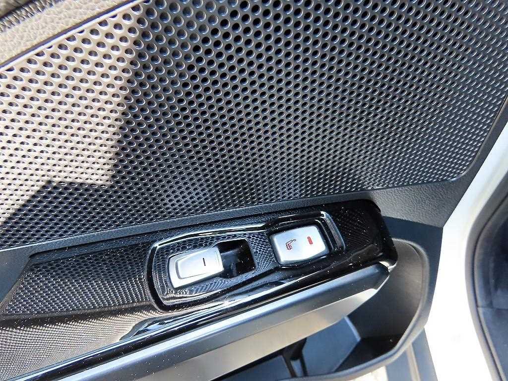 Ssangyong Tivoli 2016 Blanco - Importación desde Corea - HF Imports Iquique - Foto 19