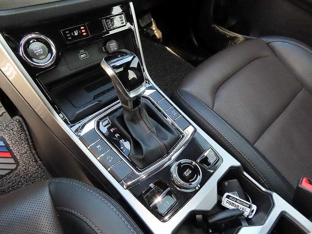 Ssangyong Korando - Vista 12