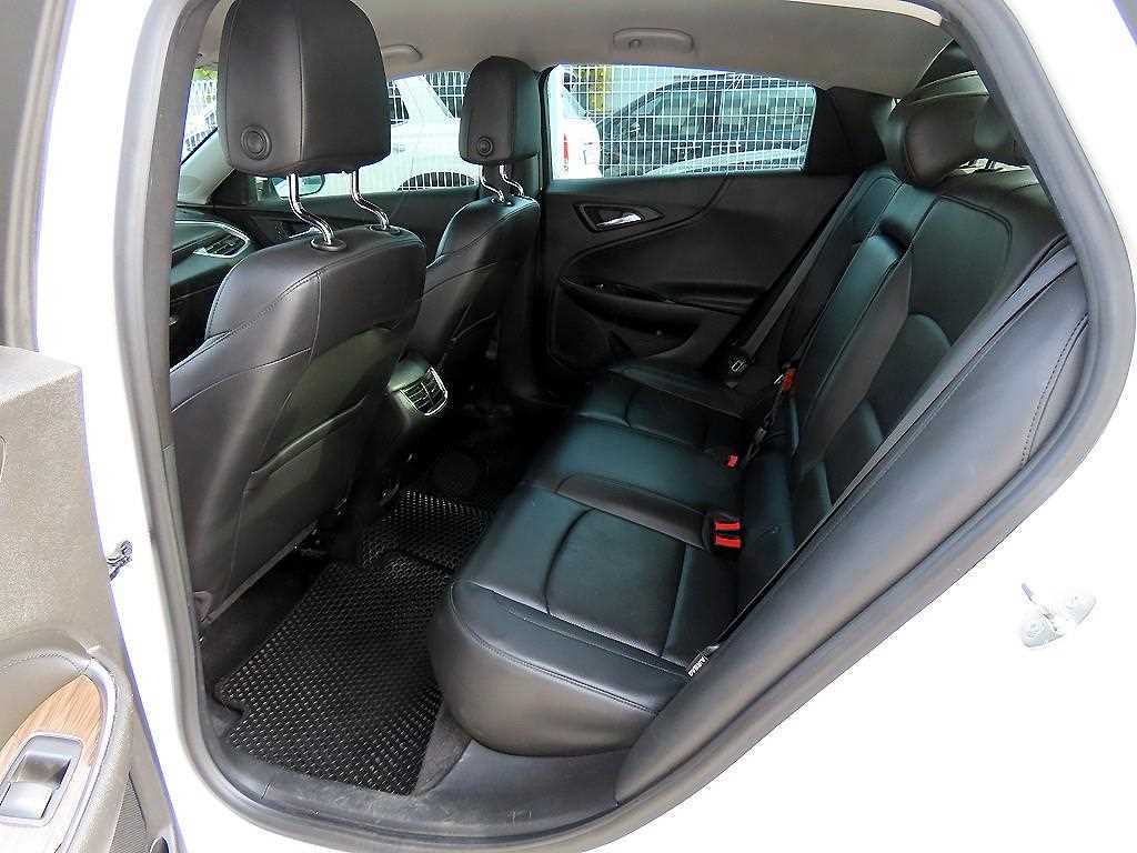 Chevrolet Malibu - Vista 8