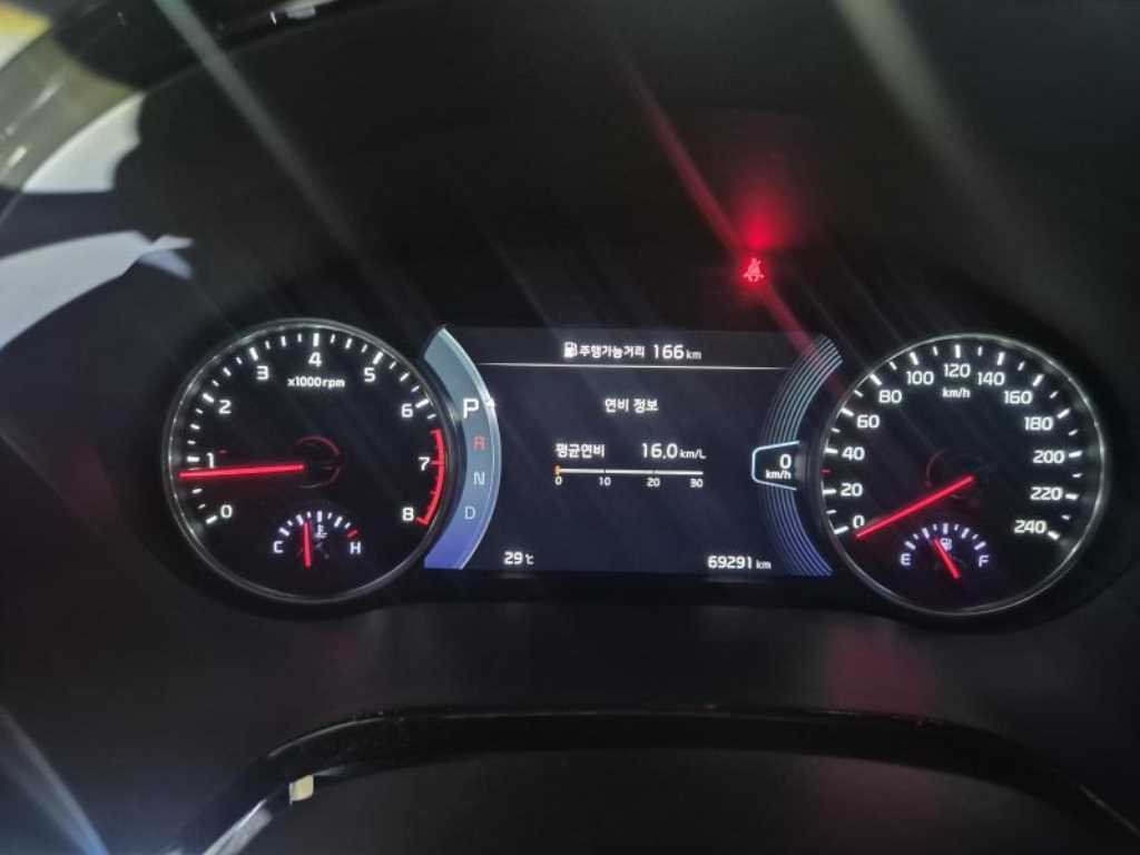 KIA Seltos - Vista 8