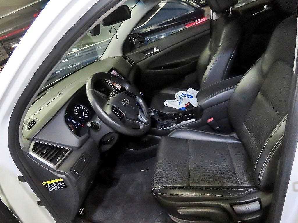 HYUNDAI Tucson - Vista 8