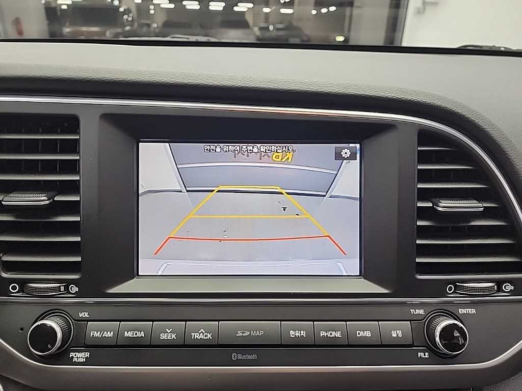 HYUNDAI Avante 2016 Blanco - Importación desde Corea - HF Imports Iquique - Foto 18