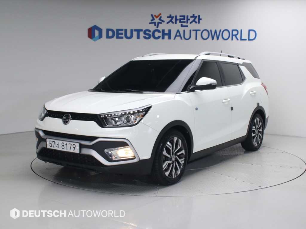 Ssangyong Tivoli 2019 Blanco - Importación desde Corea - HF Imports Iquique - Foto 1