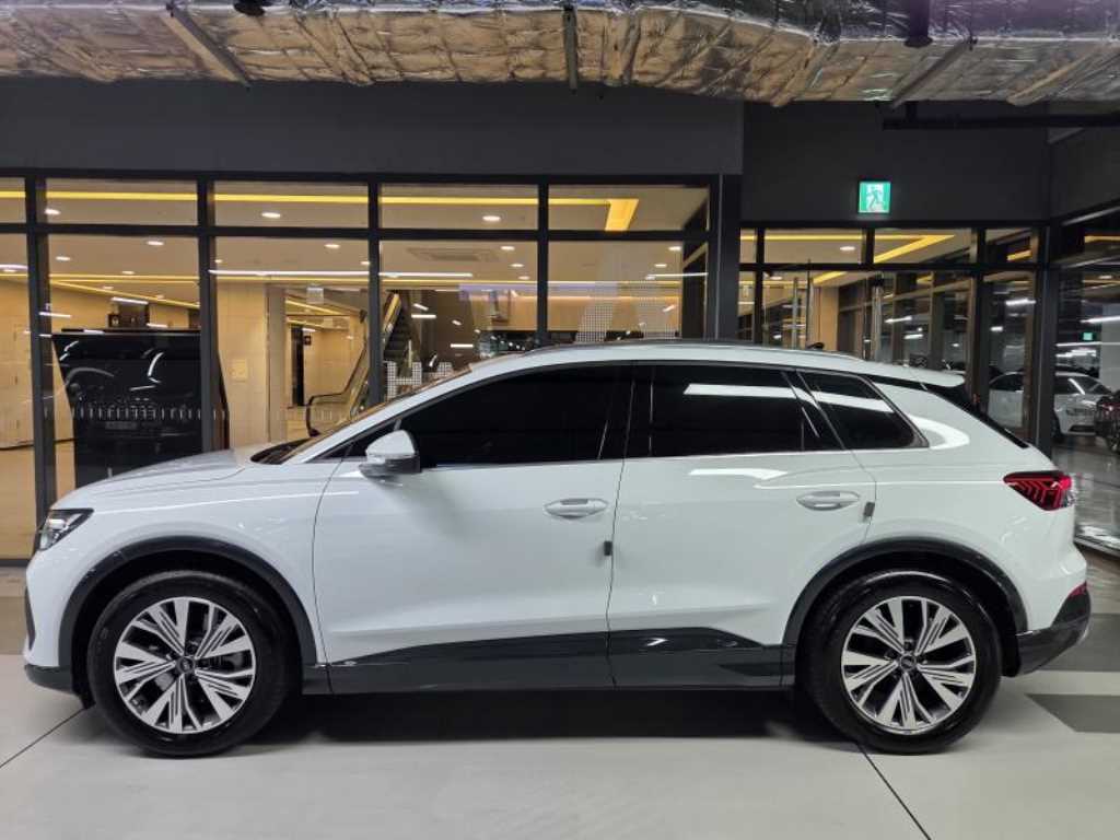 Audi Q4 - Vista 3