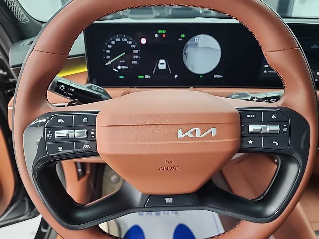 KIA K8 - Vista 11