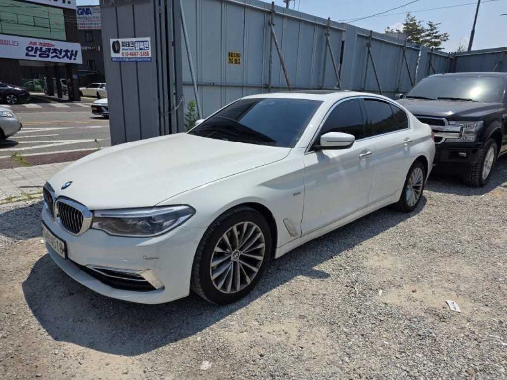 BMW 5 Series - Vista 2