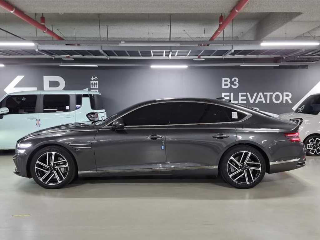 Genesis G80 - Vista 7