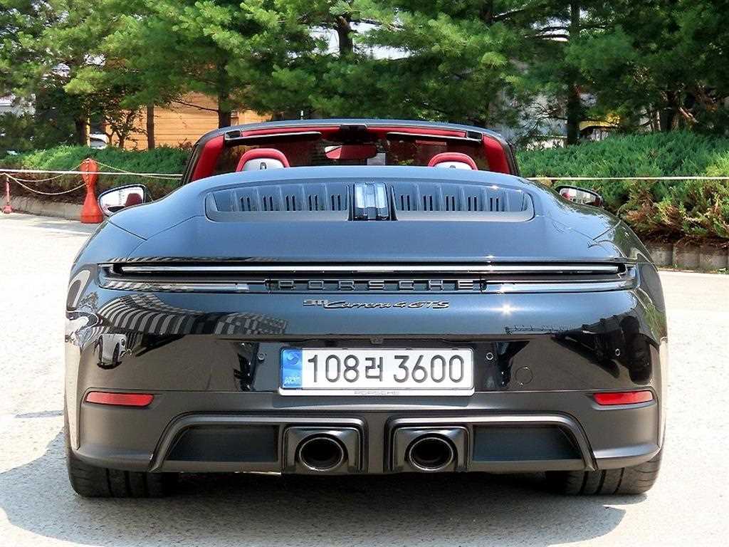 Porsche 911 - Vista 10