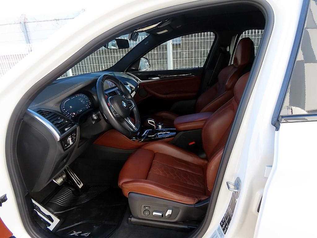 BMW X4M - Vista 7