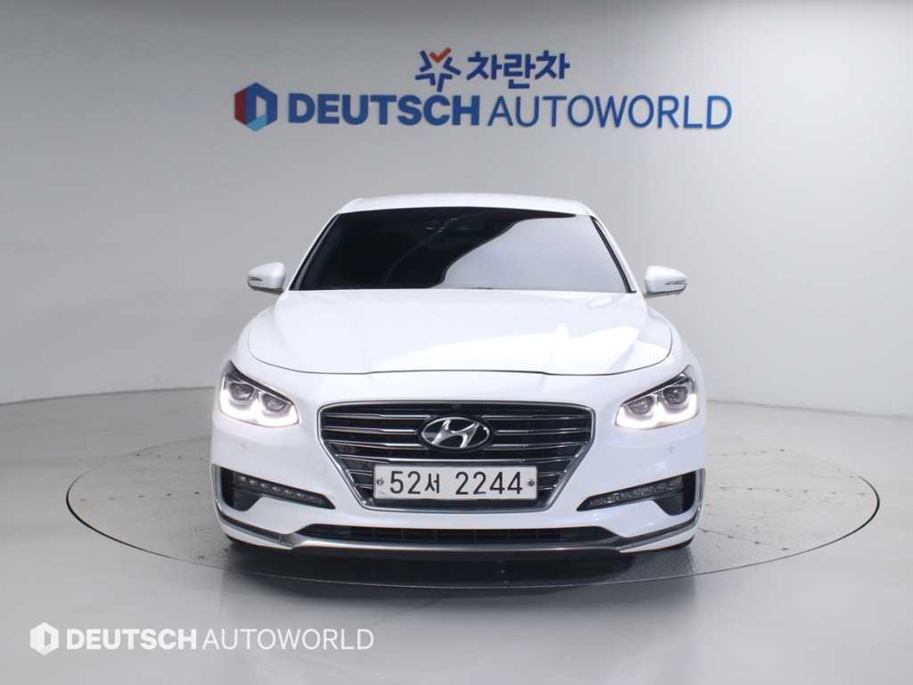 HYUNDAI Grandeur - Vista 3