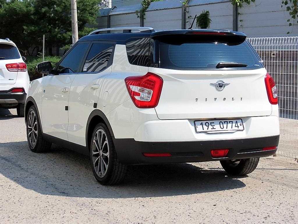 Ssangyong Tivoli - Vista 3