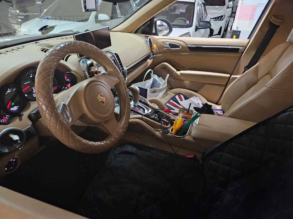 Porsche Cayenne - Vista 10