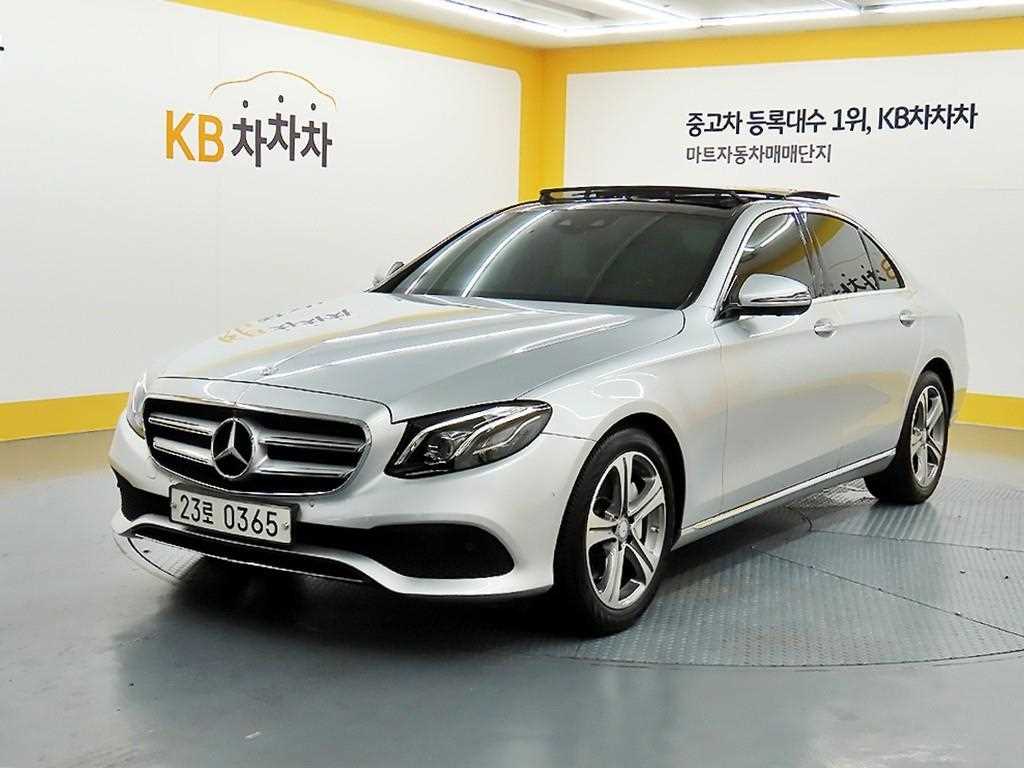 Mercedes Benz E class - Vista 2