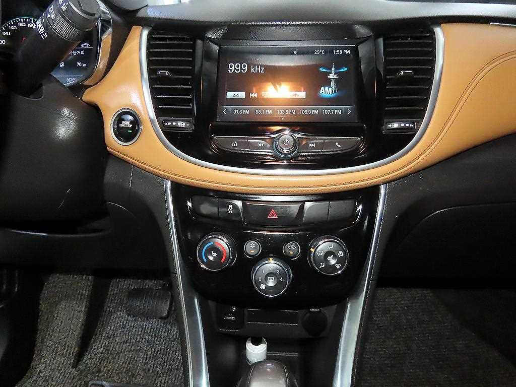 Chevrolet Trax 2019 Blanco - Importación desde Corea - HF Imports Iquique - Foto 13