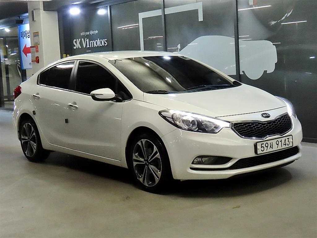 KIA K3 2014 Blanco - Importación desde Corea - HF Imports Iquique - Foto 1