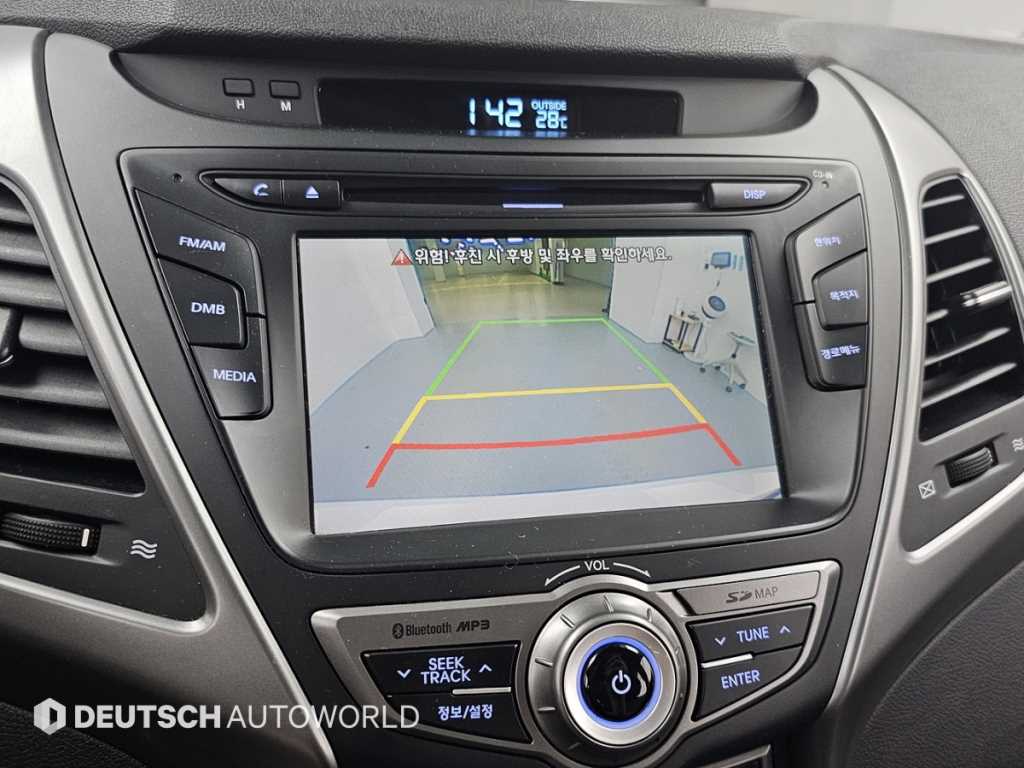HYUNDAI Avante 2013 Blanco - Importación desde Corea - HF Imports Iquique - Foto 17