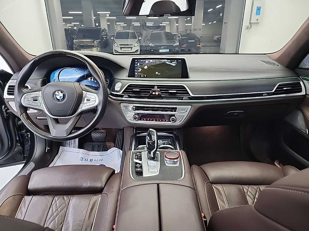 BMW 7 Series - Vista 9