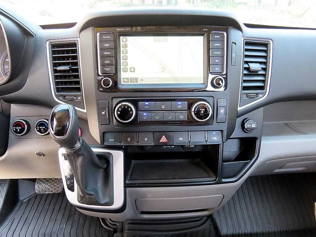 HYUNDAI Solati 2017 Negro - Importación desde Corea - HF Imports Iquique - Foto 16