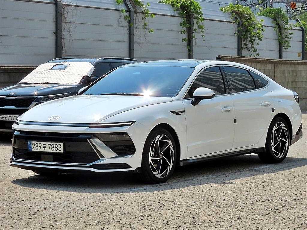 HYUNDAI Sonata 2023 Blanco - Importación desde Corea - HF Imports Iquique - Foto 1