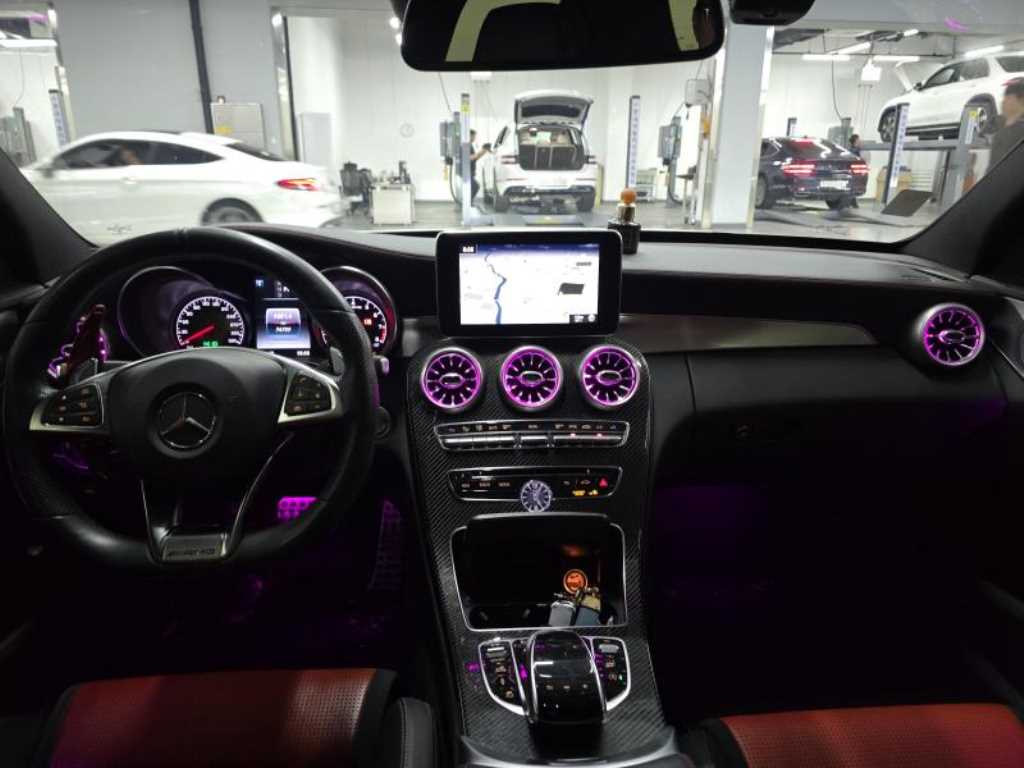 Mercedes Benz C Class - Vista 10
