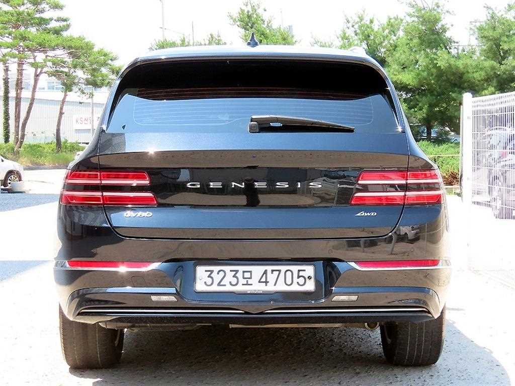Genesis GV80 - Vista 6
