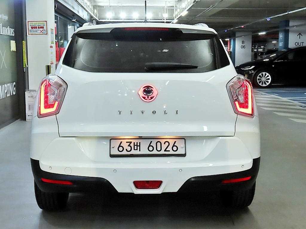 Ssangyong Tivoli - Vista 7