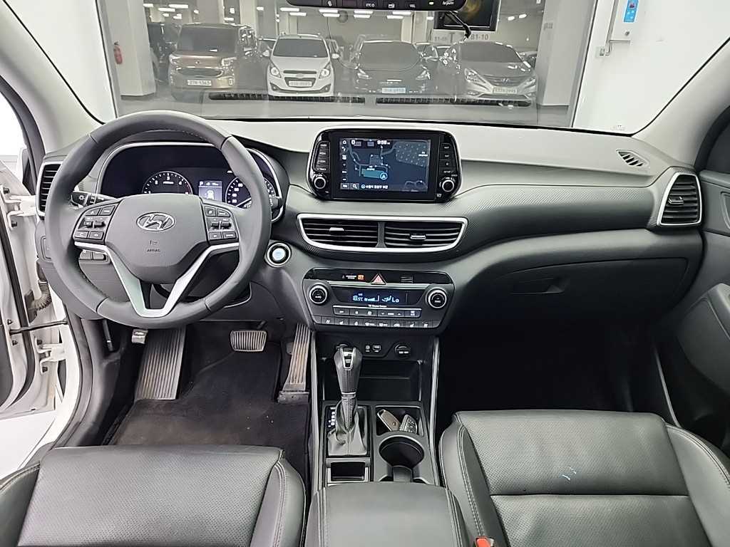 HYUNDAI Tucson - Vista 9