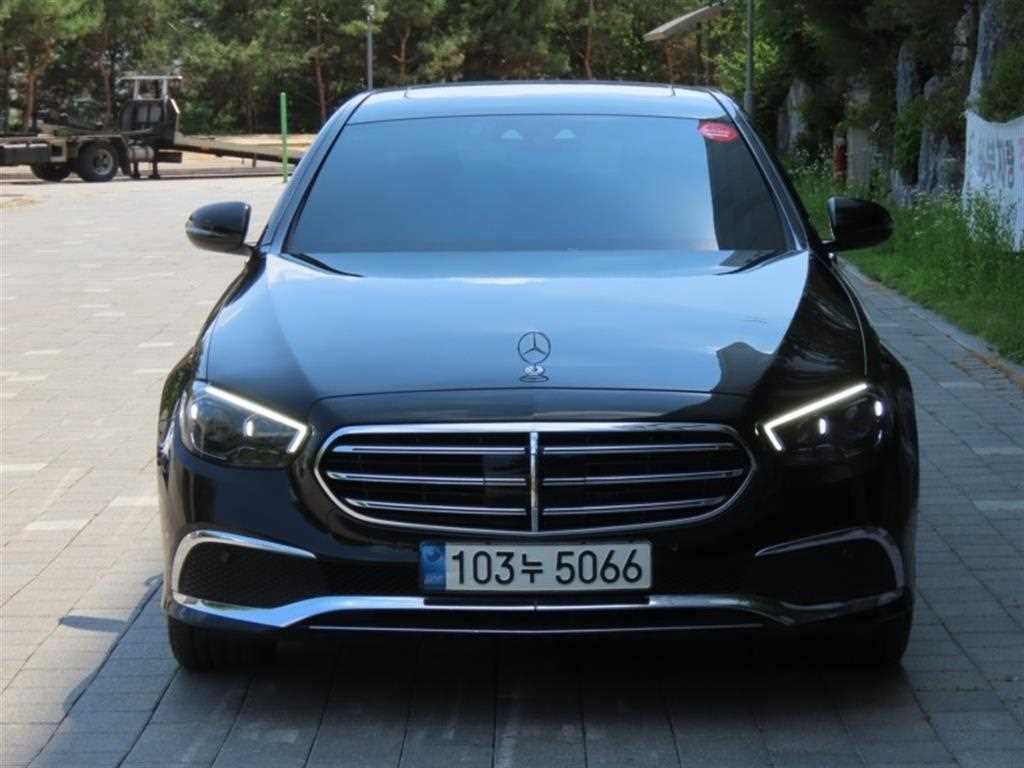 Mercedes Benz E class 2021 Negro - Importación desde Corea - HF Imports Iquique - Foto 1