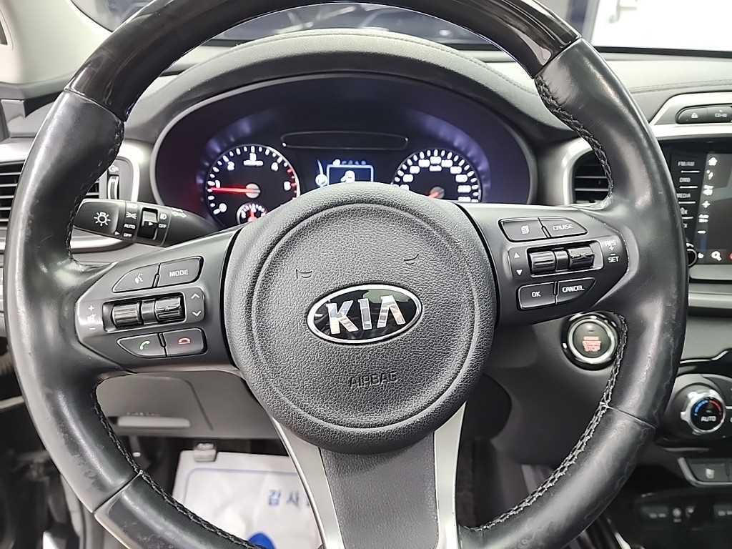 KIA Sorento - Vista 12