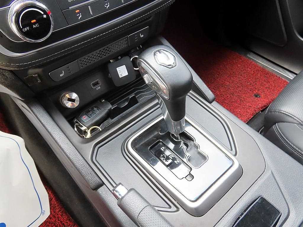 Ssangyong Rexton - Vista 12
