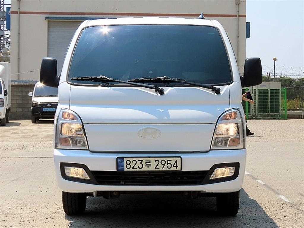 Small Truck Cargo (small) 2024 Blanco - Importación desde Corea - HF Imports Iquique - Foto 1