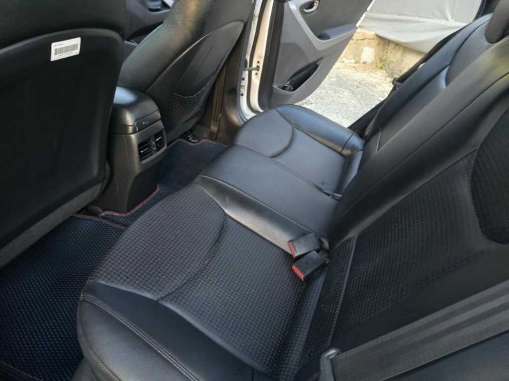 HYUNDAI Avante 2014 Blanco - Importación desde Corea - HF Imports Iquique - Foto 17
