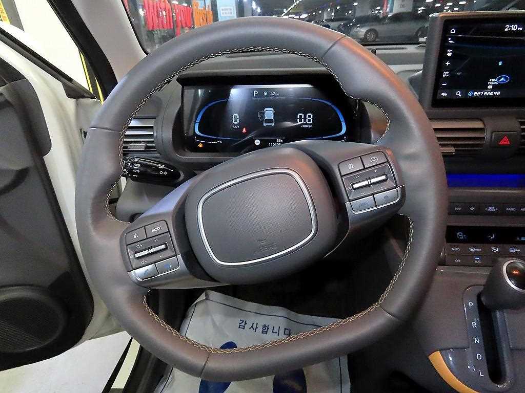 HYUNDAI Casper - Vista 9