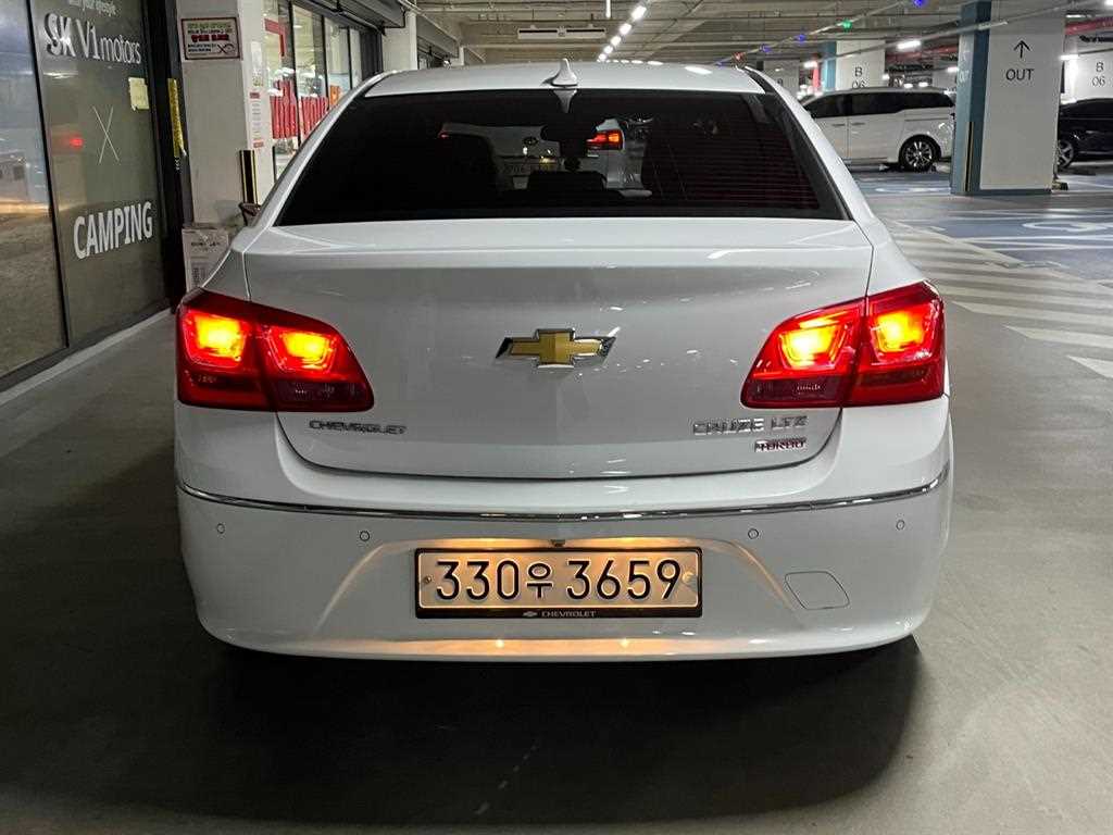 Chevrolet Cruise - Vista 8