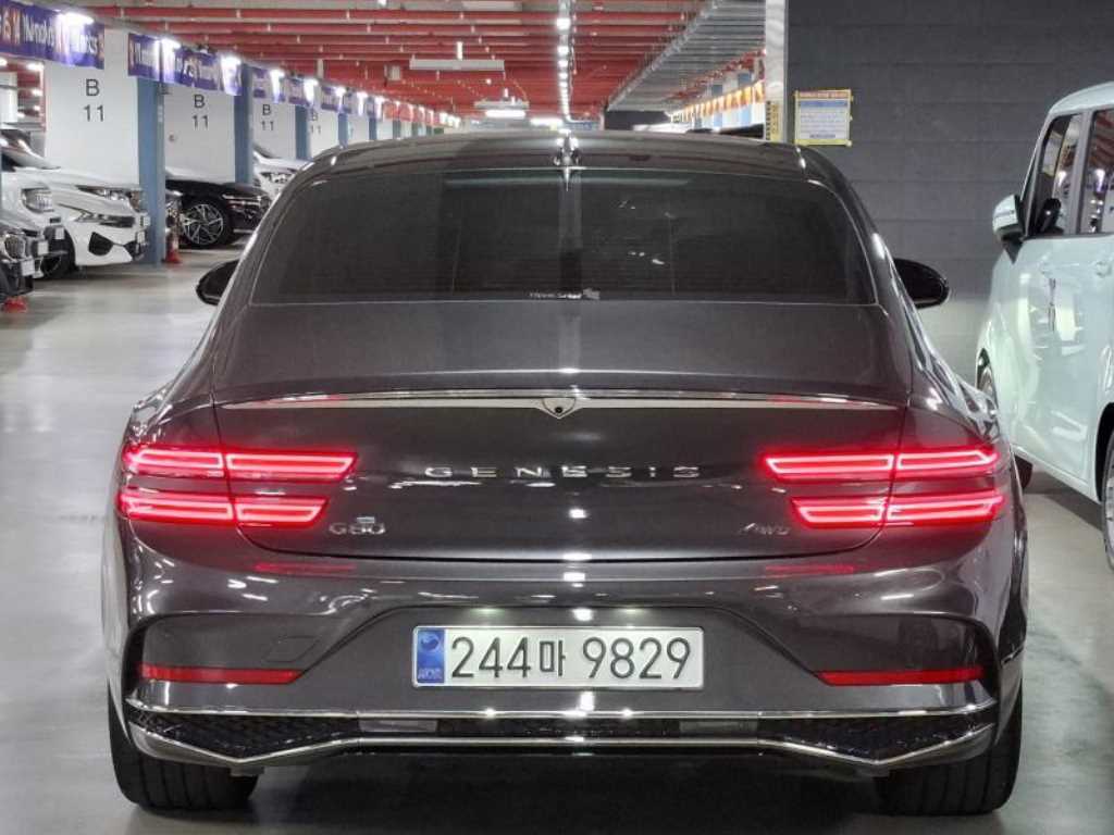 Genesis G80 - Vista 6