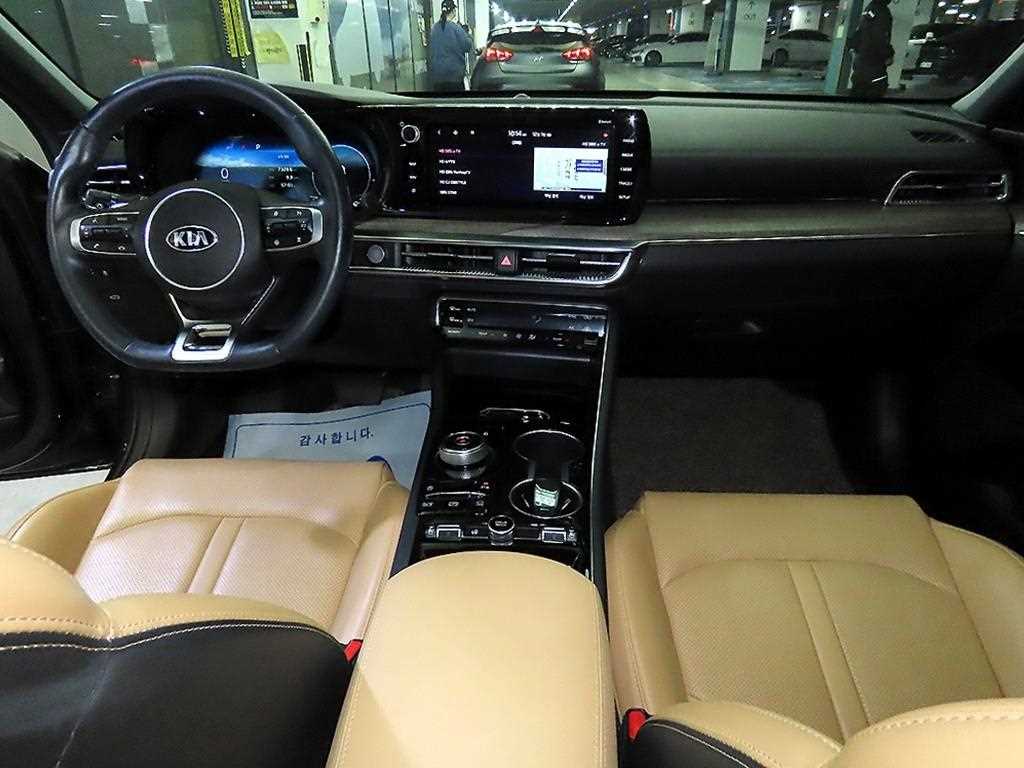 KIA K5 - Vista 12