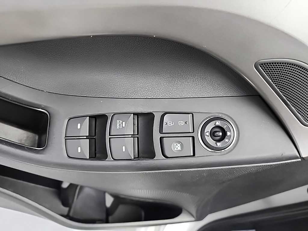 HYUNDAI Avante 2011 Plateado - Importación desde Corea - HF Imports Iquique - Foto 19