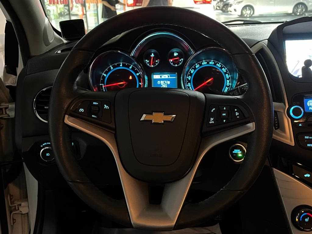 Chevrolet Cruise - Vista 12