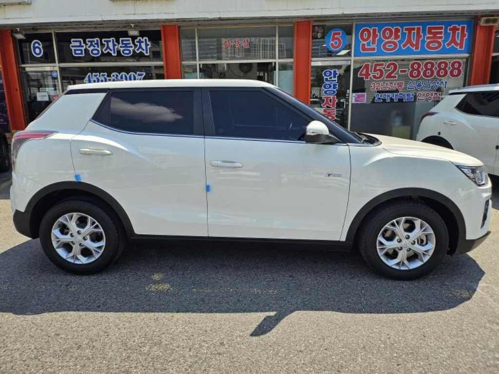 Ssangyong Tivoli - Vista 9