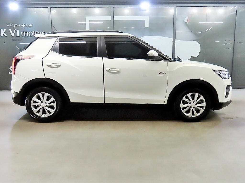 Ssangyong Tivoli - Vista 3