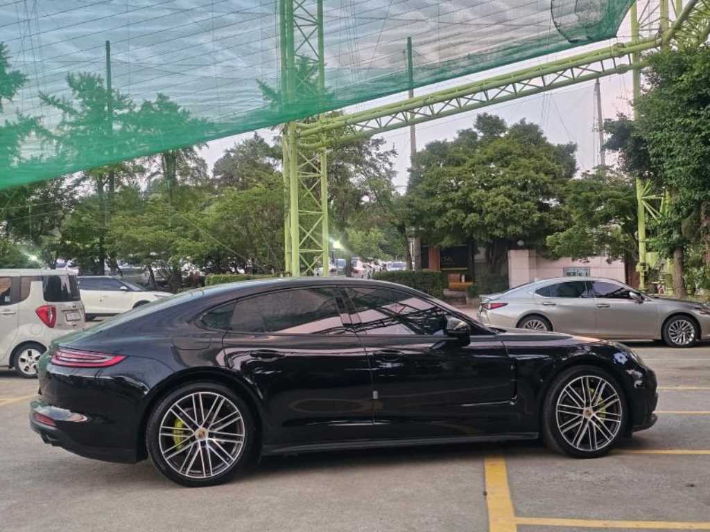 Porsche Panamera - Vista 11