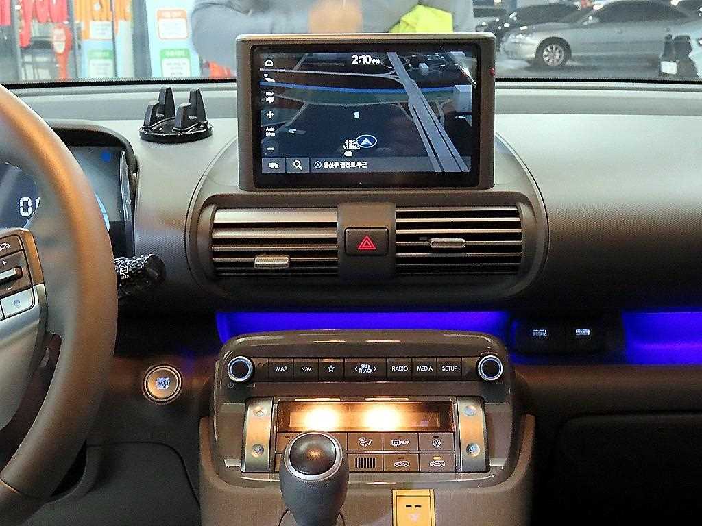 HYUNDAI Casper - Vista 12